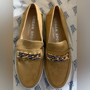 J/SLIDES Tan Loafers with Gold Chain Accent